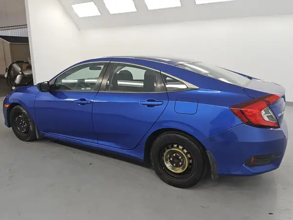 2HGFC2F51JH580194 2018 HONDA CIVIC - Image 2