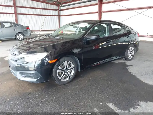 2HGFC2F51JH580745 2018 HONDA CIVIC - Image 2