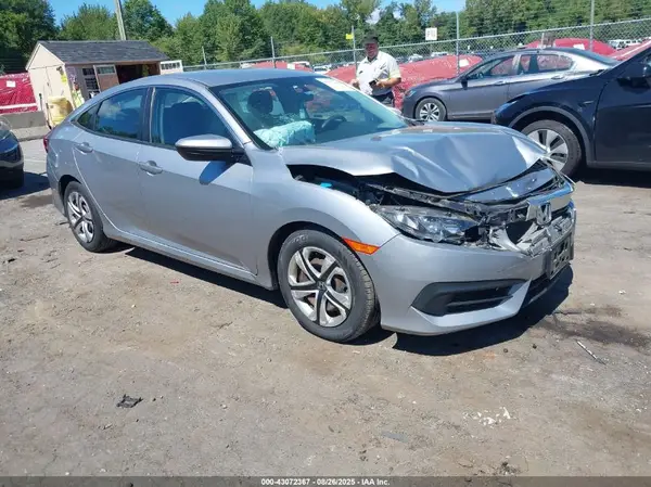 2HGFC2F51JH582530 2018 HONDA CIVIC - Image 1