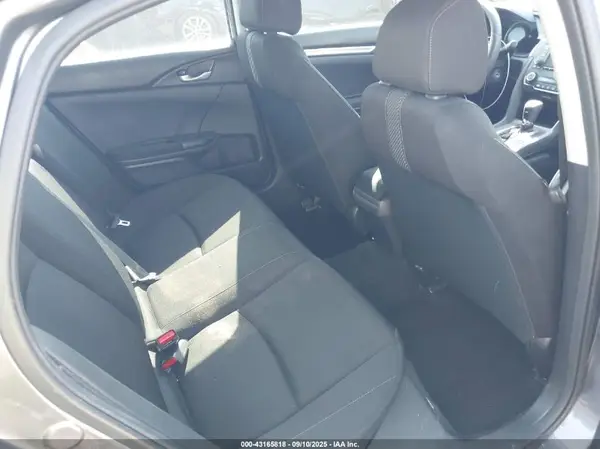 2HGFC2F51JH583435 2018 HONDA CIVIC - Image 8