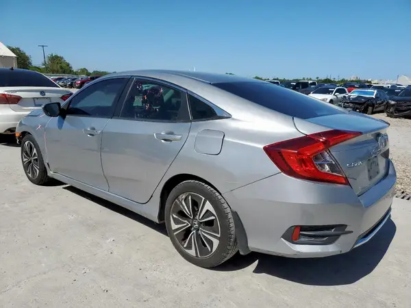 2HGFC2F51JH583628 2018 HONDA CIVIC - Image 2