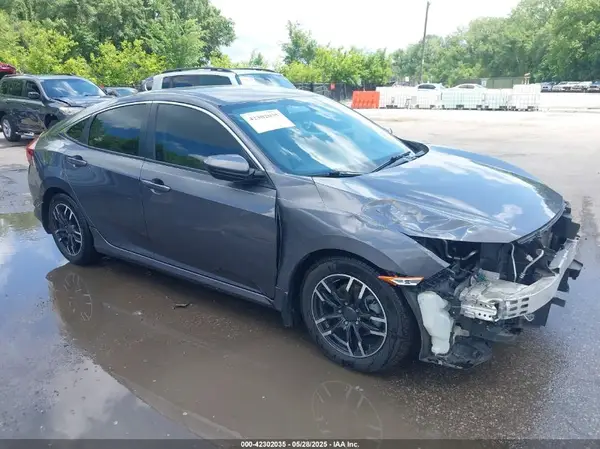 2HGFC2F51JH583788 2018 HONDA CIVIC - Image 1