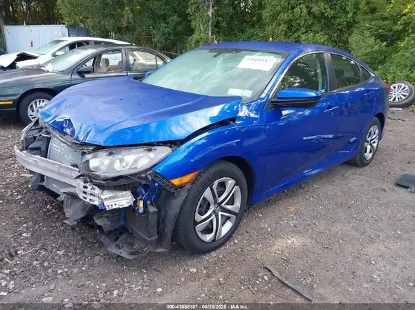 2HGFC2F51JH584097 2018 HONDA CIVIC - Image 2
