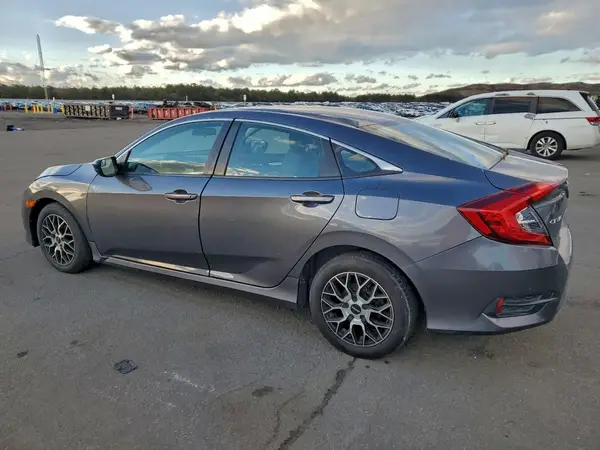 2HGFC2F51JH588344 2018 HONDA CIVIC - Image 2