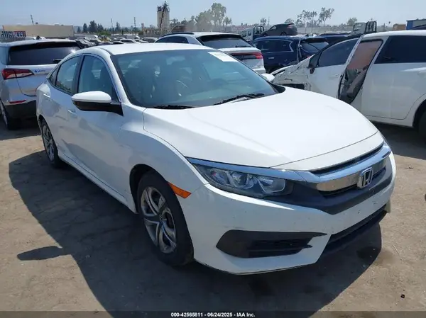 2HGFC2F51JH597271 2018 HONDA CIVIC - Image 1