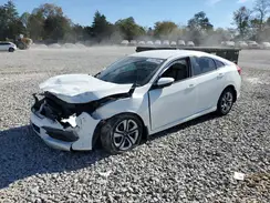 2HGFC2F51JH597562 2018 HONDA CIVIC