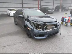 2HGFC2F51JH597819 2018 HONDA CIVIC