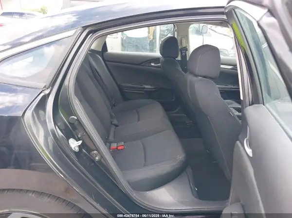2HGFC2F51JH598663 2018 HONDA CIVIC - Image 8
