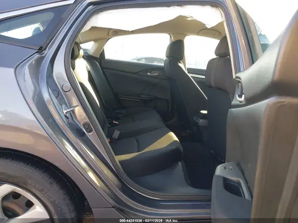 2HGFC2F51JH601349 2018 HONDA CIVIC - Image 8