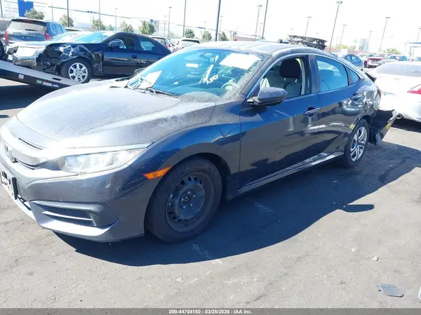 2HGFC2F51JH603618 2018 HONDA CIVIC - Image 2