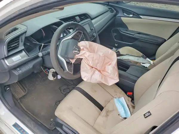 2HGFC2F51JH608625 2018 HONDA CIVIC - Image 8