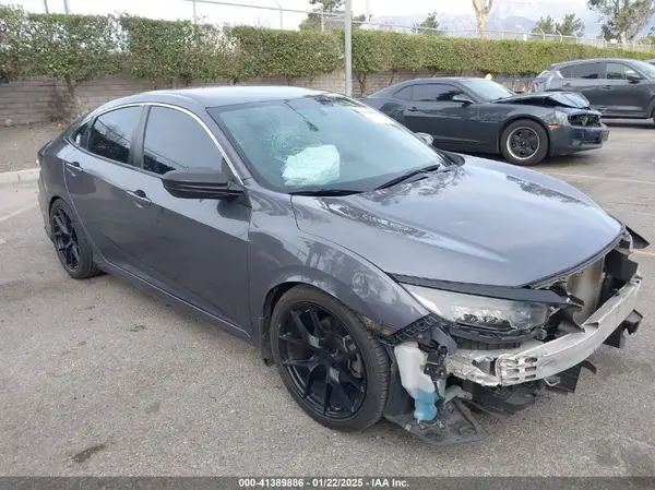 2HGFC2F51JH608981 2018 HONDA CIVIC - Image 1