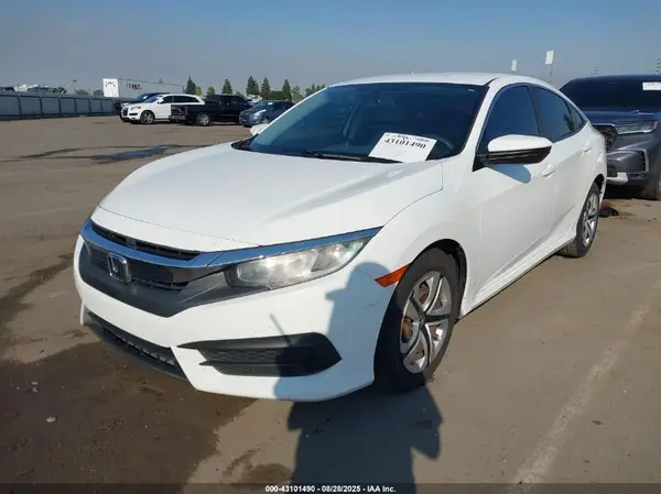 2HGFC2F52HH560000 2017 HONDA CIVIC - Image 2