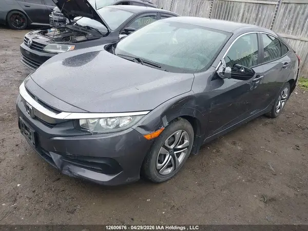 2HGFC2F52JH042815 2018 HONDA CIVIC - Image 2