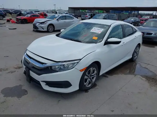 2HGFC2F52JH514835 2018 HONDA CIVIC - Image 2