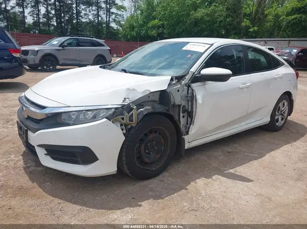 2HGFC2F52JH519808 2018 HONDA CIVIC - Image 2
