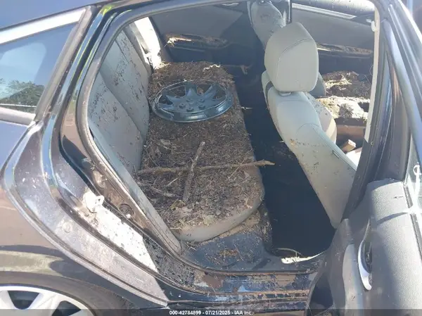 2HGFC2F52JH520022 2018 HONDA CIVIC - Image 8