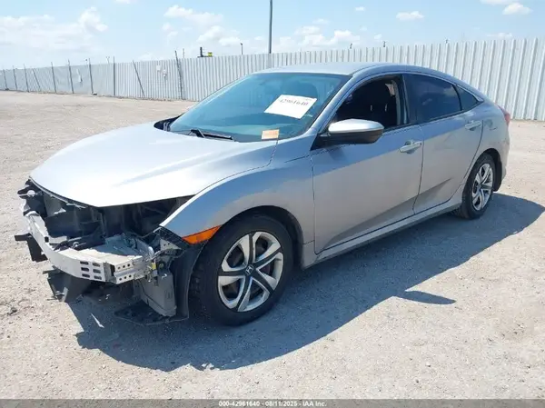 2HGFC2F52JH527228 2018 HONDA CIVIC - Image 2