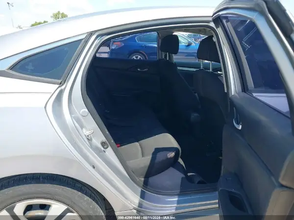 2HGFC2F52JH527228 2018 HONDA CIVIC - Image 8