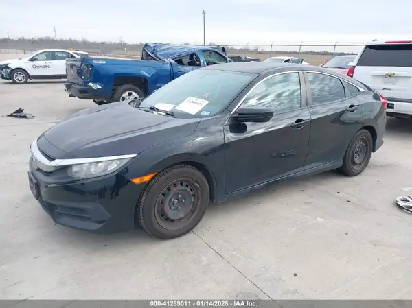 2HGFC2F52JH545163 2018 HONDA CIVIC - Image 2