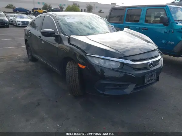 2HGFC2F52JH549777 2018 HONDA CIVIC - Image 1