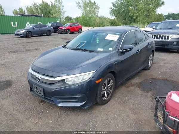 2HGFC2F52JH550752 2018 HONDA CIVIC - Image 2