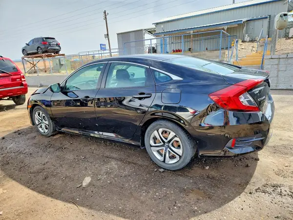 2HGFC2F52JH557166 2018 HONDA CIVIC - Image 2