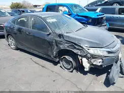 2HGFC2F52JH557216 2018 HONDA CIVIC