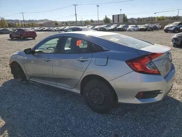 2HGFC2F52JH561279 2018 HONDA CIVIC - Image 2