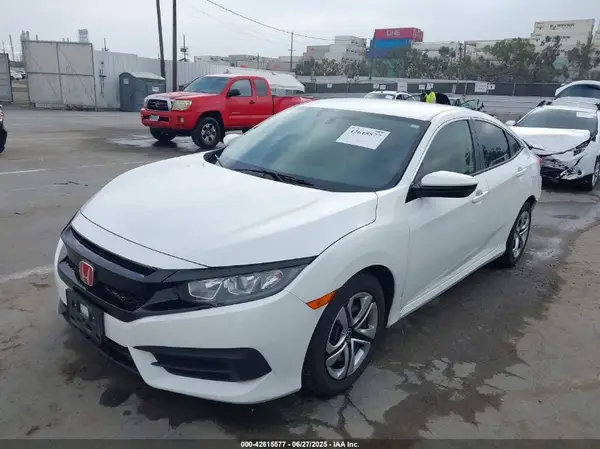 2HGFC2F52JH562934 2018 HONDA CIVIC - Image 2