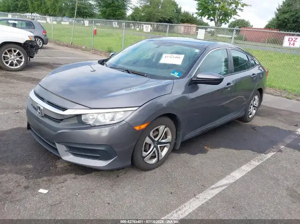 2HGFC2F52JH563940 2018 HONDA CIVIC - Image 2
