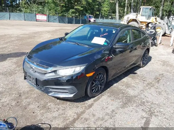 2HGFC2F52JH570189 2018 HONDA CIVIC - Image 2