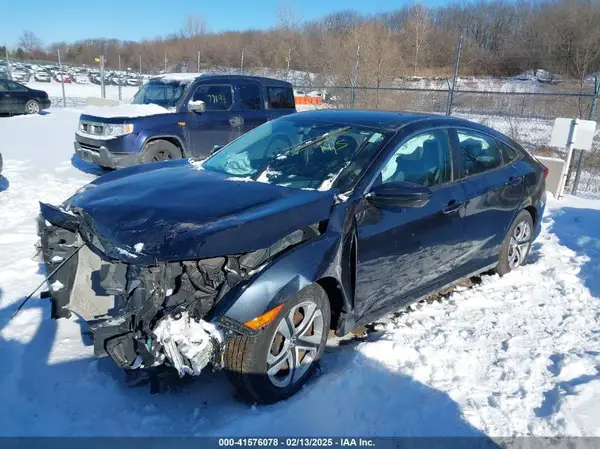 2HGFC2F52JH573027 2018 HONDA CIVIC - Image 2
