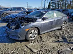 2HGFC2F52JH574582 2018 HONDA CIVIC