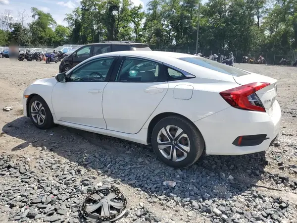 2HGFC2F52JH576526 2018 HONDA CIVIC - Image 2