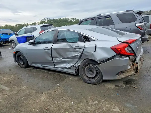 2HGFC2F52JH576784 2018 HONDA CIVIC - Image 2