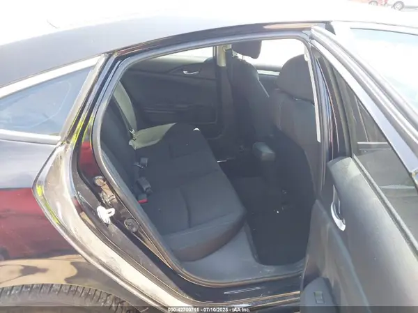 2HGFC2F52JH581158 2018 HONDA CIVIC - Image 8