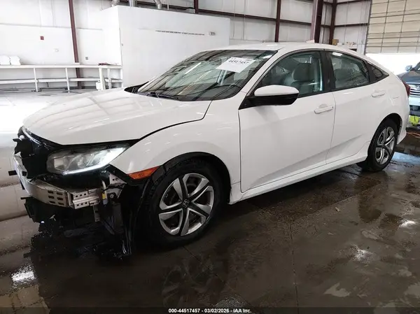 2HGFC2F52JH583296 2018 HONDA CIVIC - Image 2