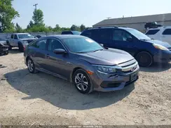 2HGFC2F52JH585677 2018 HONDA CIVIC