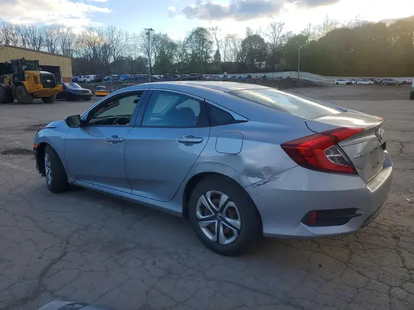 2HGFC2F52JH588059 2018 HONDA CIVIC - Image 2