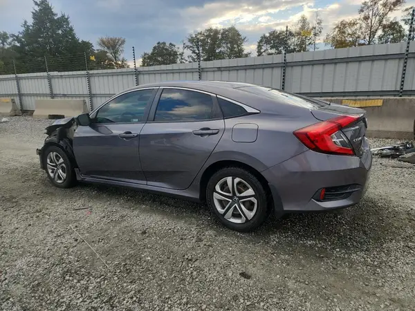 2HGFC2F52JH588238 2018 HONDA CIVIC - Image 2