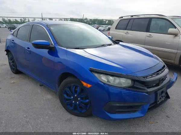 2HGFC2F52JH588398 2018 HONDA CIVIC - Image 1