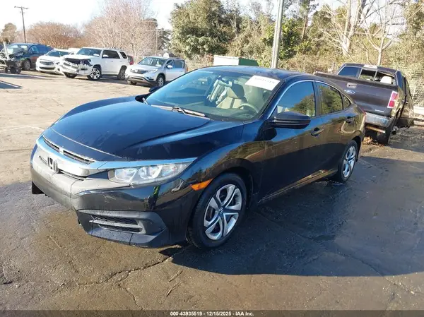 2HGFC2F52JH602199 2018 HONDA CIVIC - Image 2