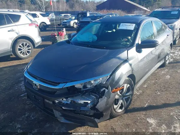 2HGFC2F52JH609475 2018 HONDA CIVIC - Image 2