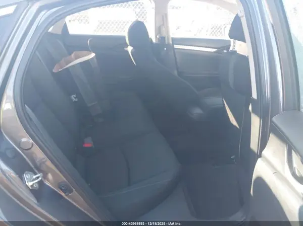 2HGFC2F52JH609475 2018 HONDA CIVIC - Image 8