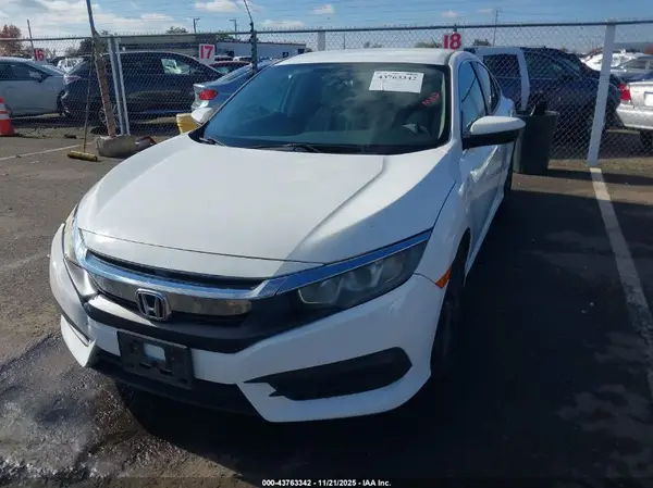 2HGFC2F53HH514000 2017 HONDA CIVIC - Image 2