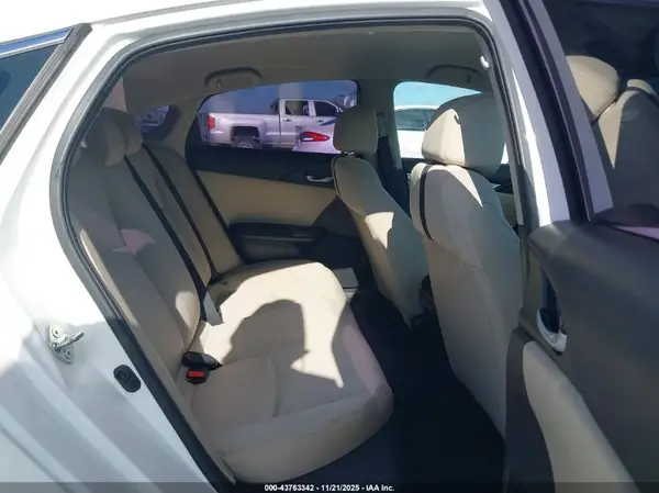 2HGFC2F53HH514000 2017 HONDA CIVIC - Image 8
