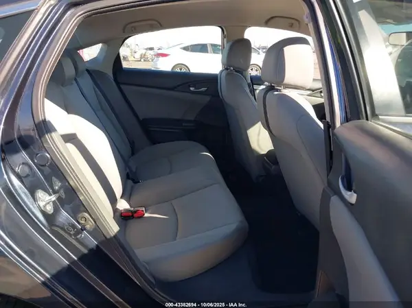 2HGFC2F53HH555095 2017 HONDA CIVIC - Image 8