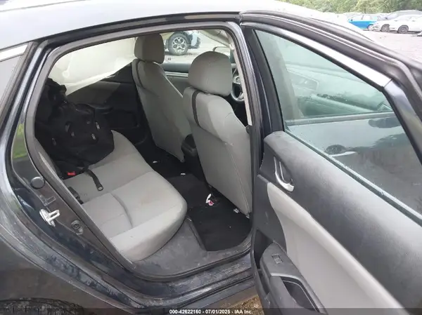 2HGFC2F53HH563990 2017 HONDA CIVIC - Image 8