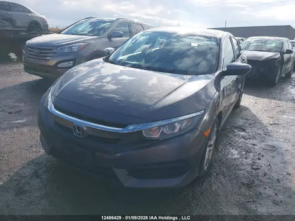 2HGFC2F53JH011895 2018 HONDA CIVIC - Image 2